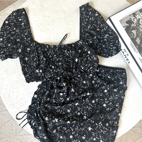 Beige Botany Dresses & Skirts - Beige Botany Black Floral Two Piece Skirt Set Size Small‎